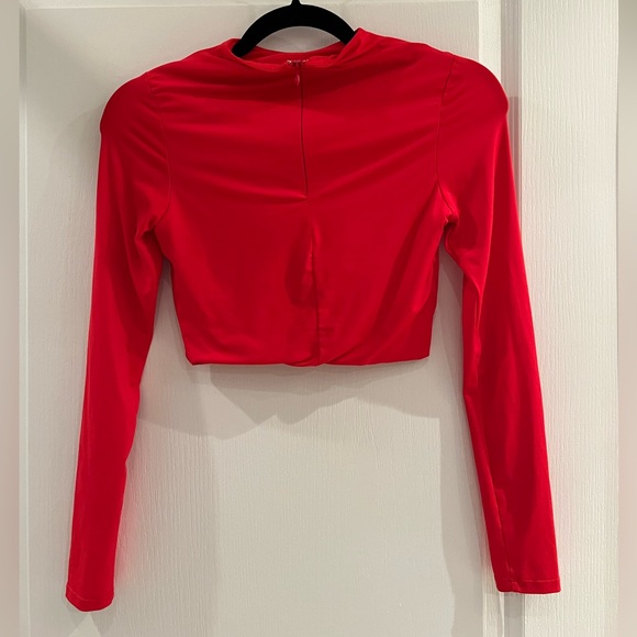 Meshki Red Long Sleeve Crop Top - Picture 3 of 4